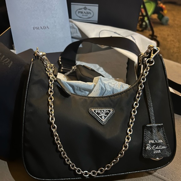 Prada bag - Picture 4 of 5